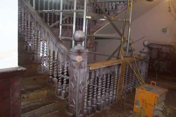 Paint Stripping, chemical stripping,  yorkshire, lincolnshire, nottinghamshire, derbyshire, uk