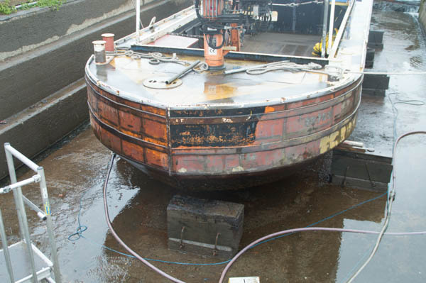 metal cleaning, grit blasting, shot blasting, sand blasting, lead paint, sandblasting